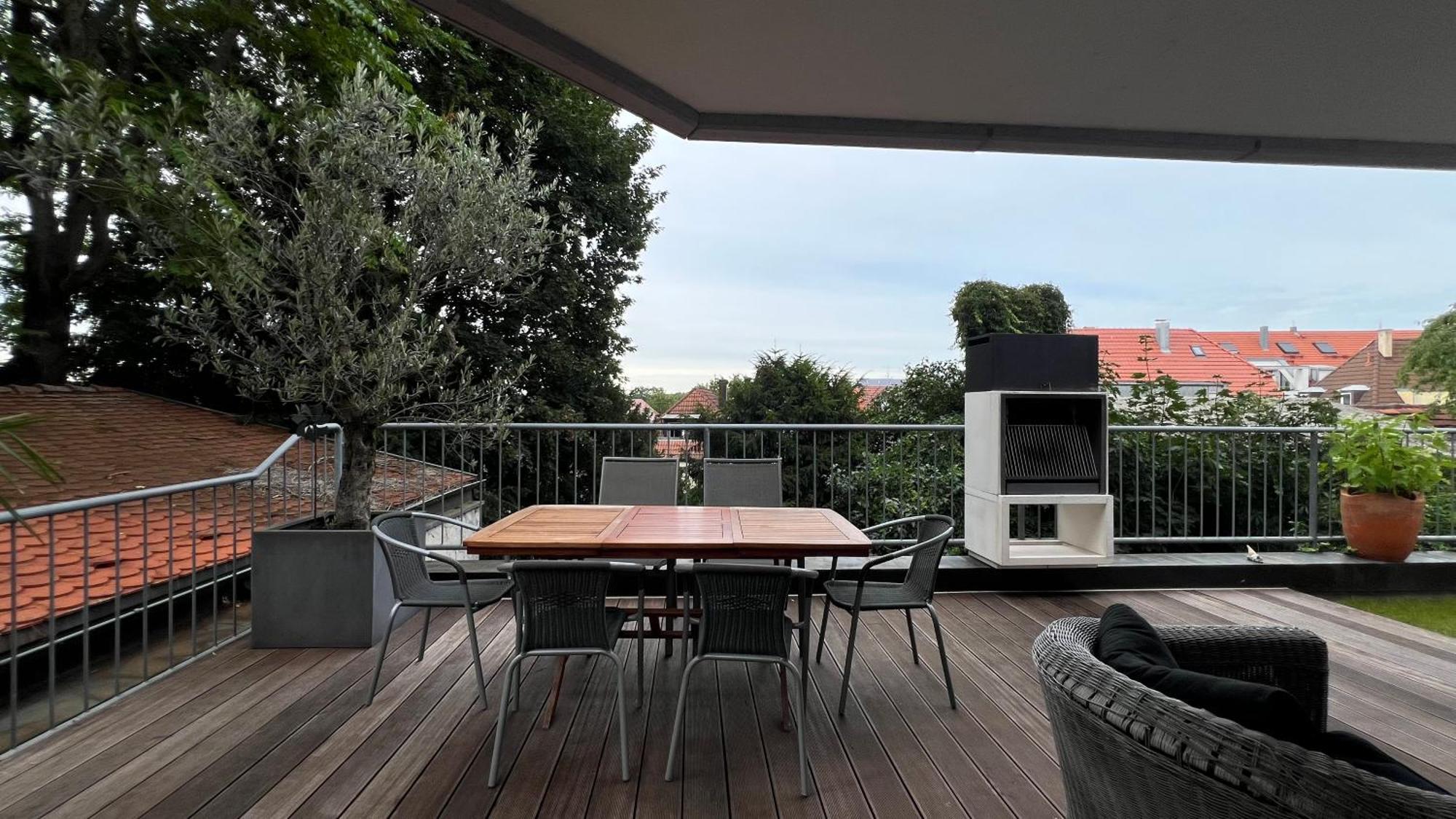 Ludwigshome Luxus - Zentral, Kostenloser Parkplatz, Terrasse Apartment Ludwigsburg