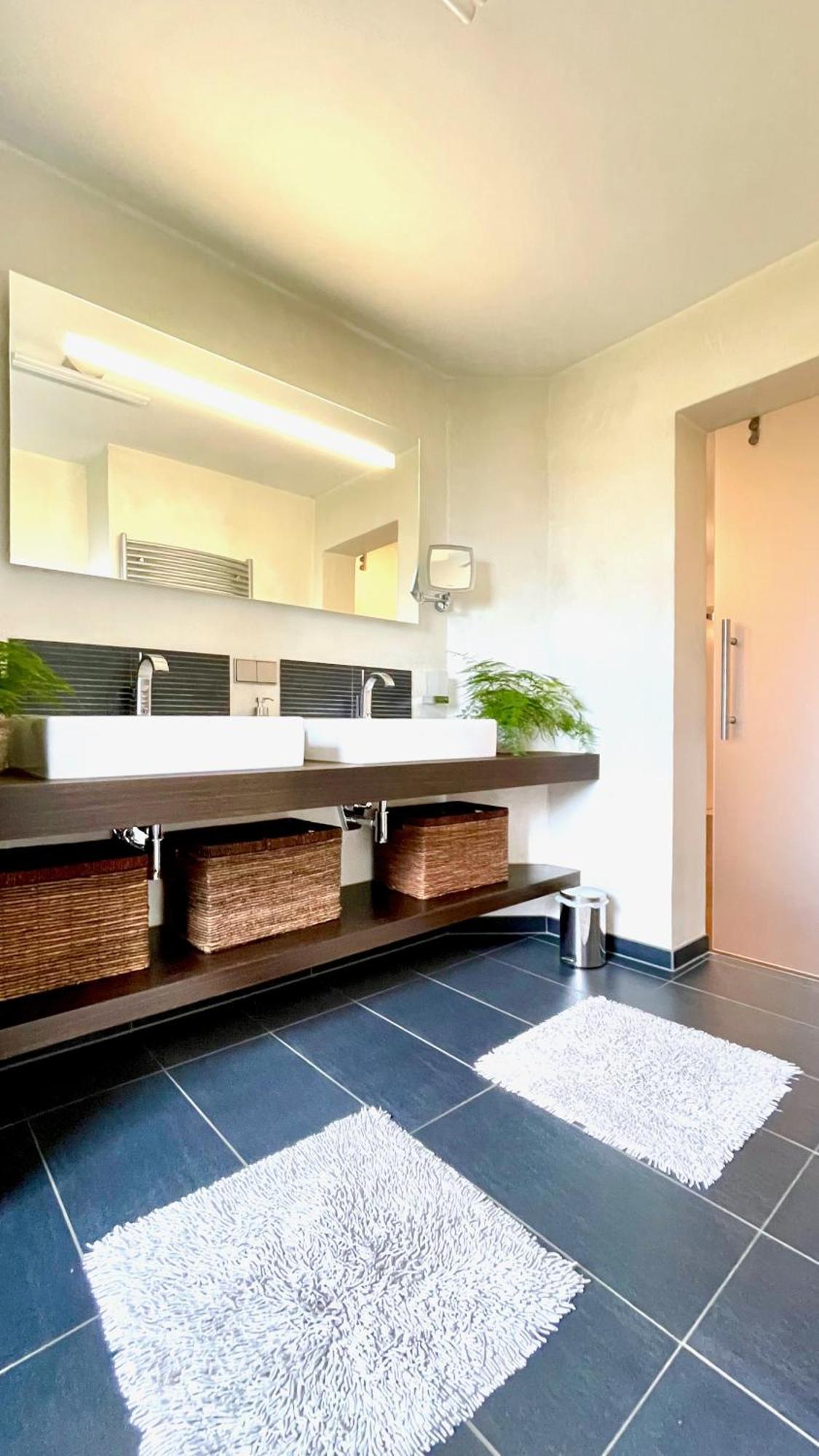 Apartment Ludwigshome Luxus - Zentral, Kostenloser Parkplatz, Terrasse